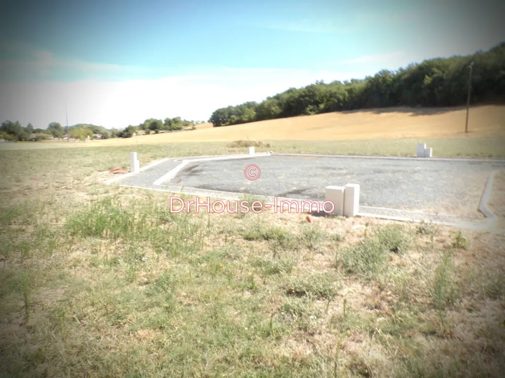Aed - Buildable Plot with South Orientation in Saint-Gauzens