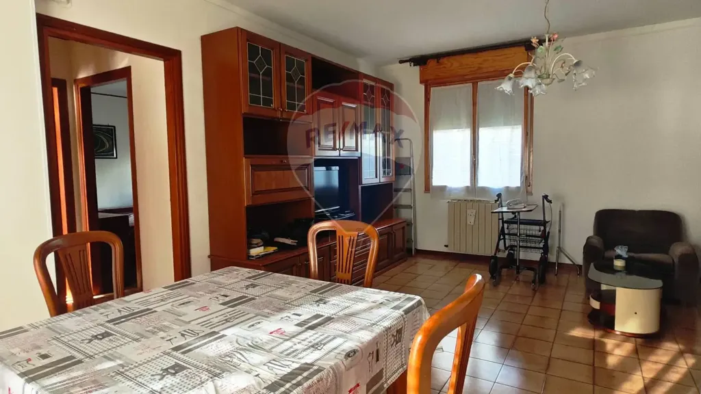 Salle à manger - Apartment with Balcony in Carpi