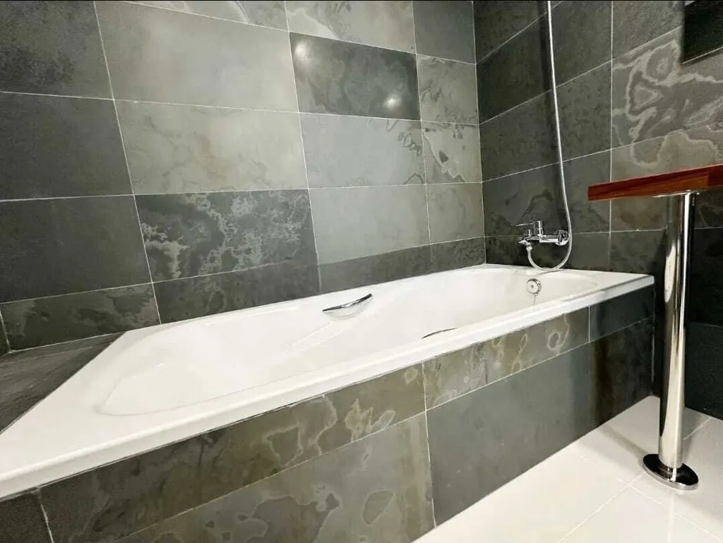 Vannitoad - New Duplex with Terrace in Playa den Bossa