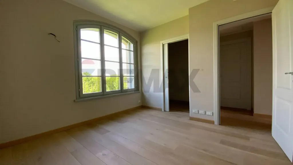 other_room