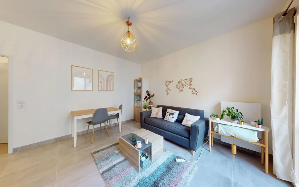 Séjour - Appartement T3 Traversant avec Terrasse à Lyon