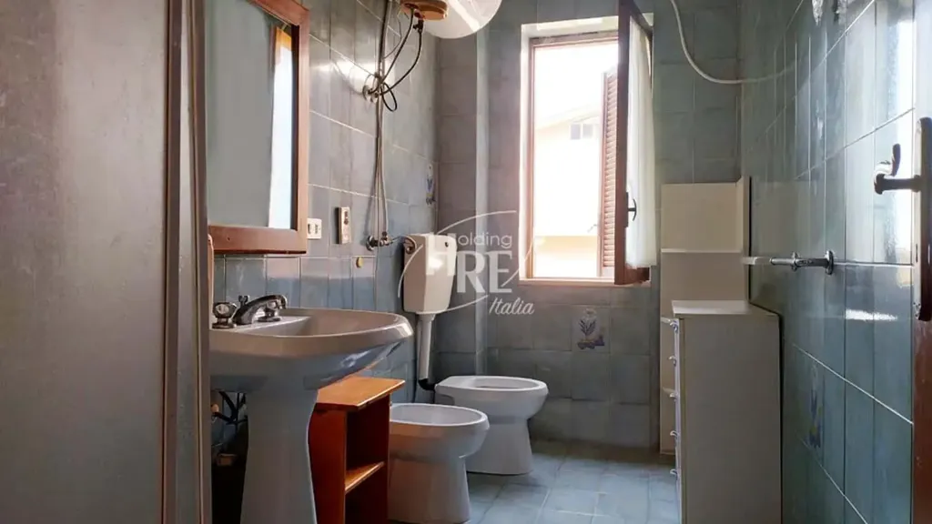 Salles de bain - Apartment with Balcony in Acquappesa