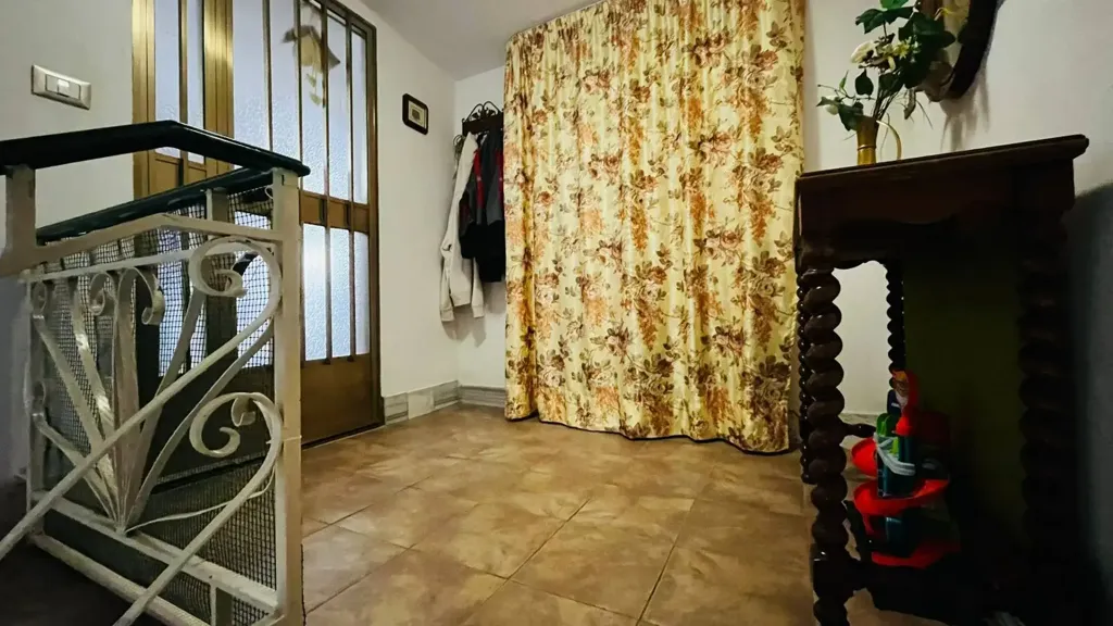 Esik - Duplex Apartment with Terrace in Lucera