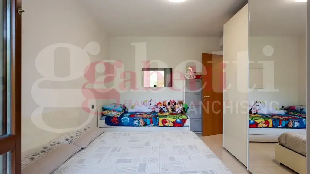 Chambres - Modernised 2-Bedroom Apartment in Milan