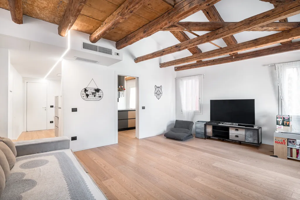 Elutuba - Renovated Flat with Central Location in Venice