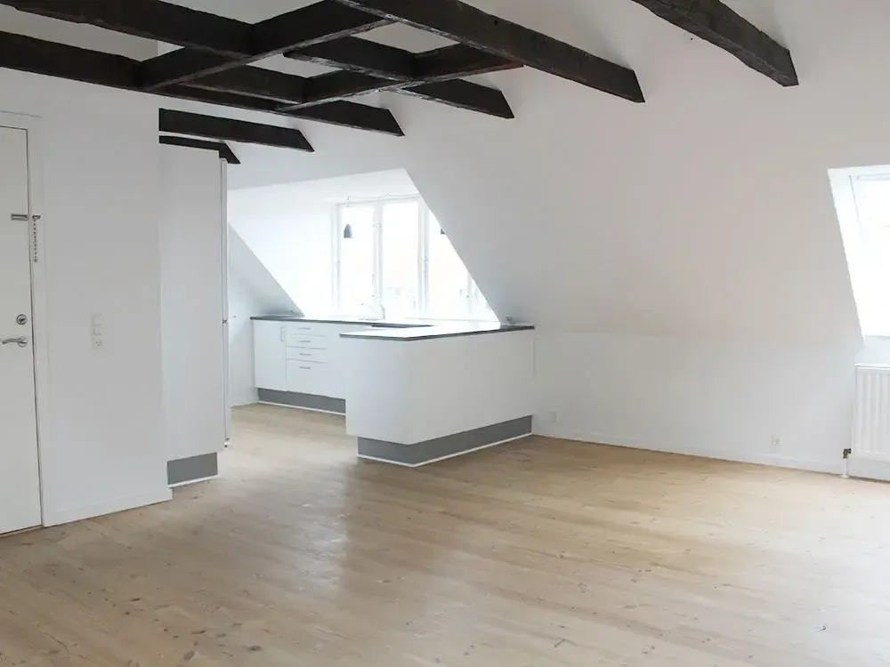 Toad - Loft Apartment with Exposed Beams in Vejle