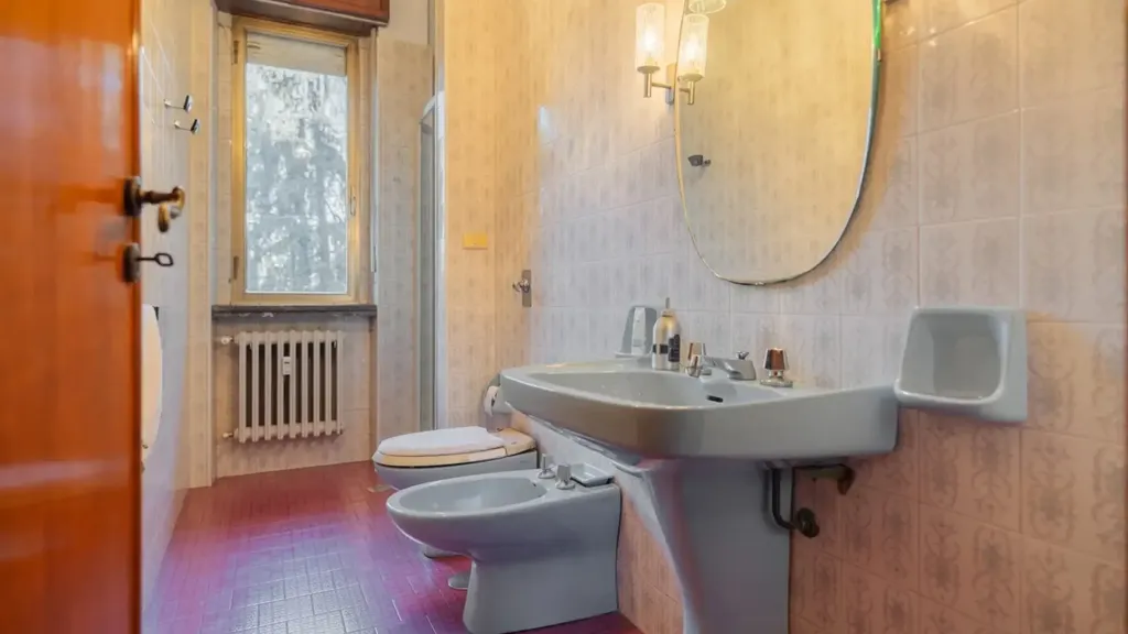 Salles de bain - Penthouse with Terraces in Torino's Crimea