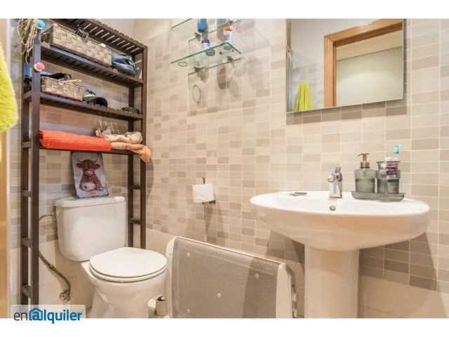 Bagni - 2-Bedroom Apartment in Central Madrid