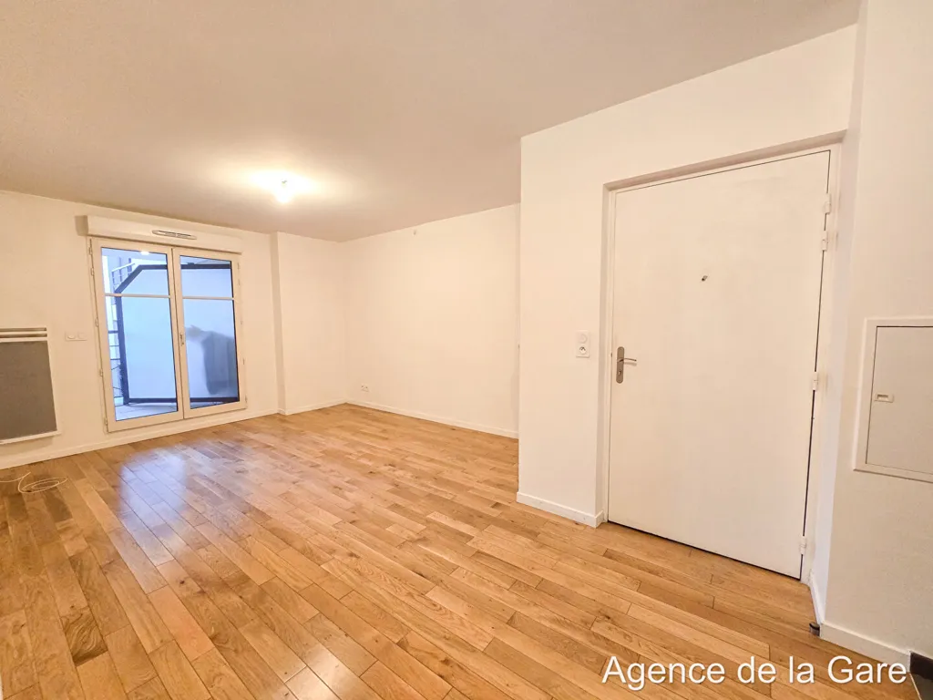 Toad - City Centre Flat with Balcony in Maisons-Laffitte