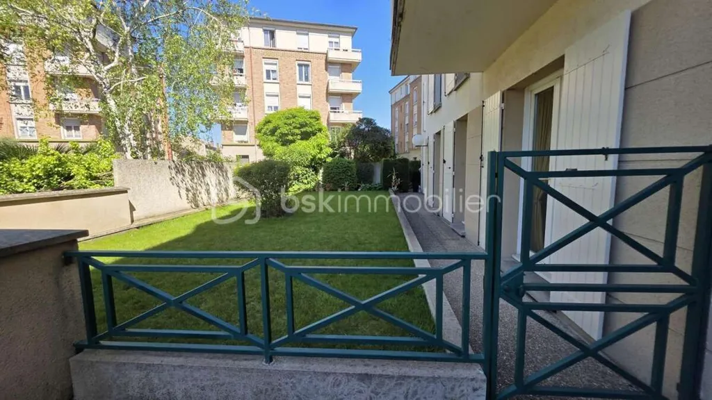 Aed - Charming 2-Bed Flat in Corbeil-Essonnes Centre