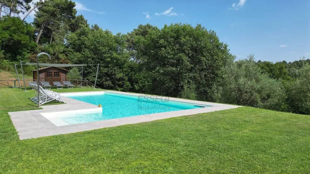 Bassein - Rustic Tuscan Farmhouse with Pool near Lucca