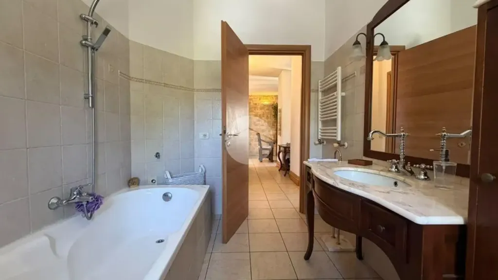Vannitoad - Rustic Apartment with Balcony in Nerola