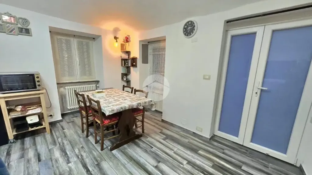 Salle à manger - Rustic House with Covered Patio in Rivarossa