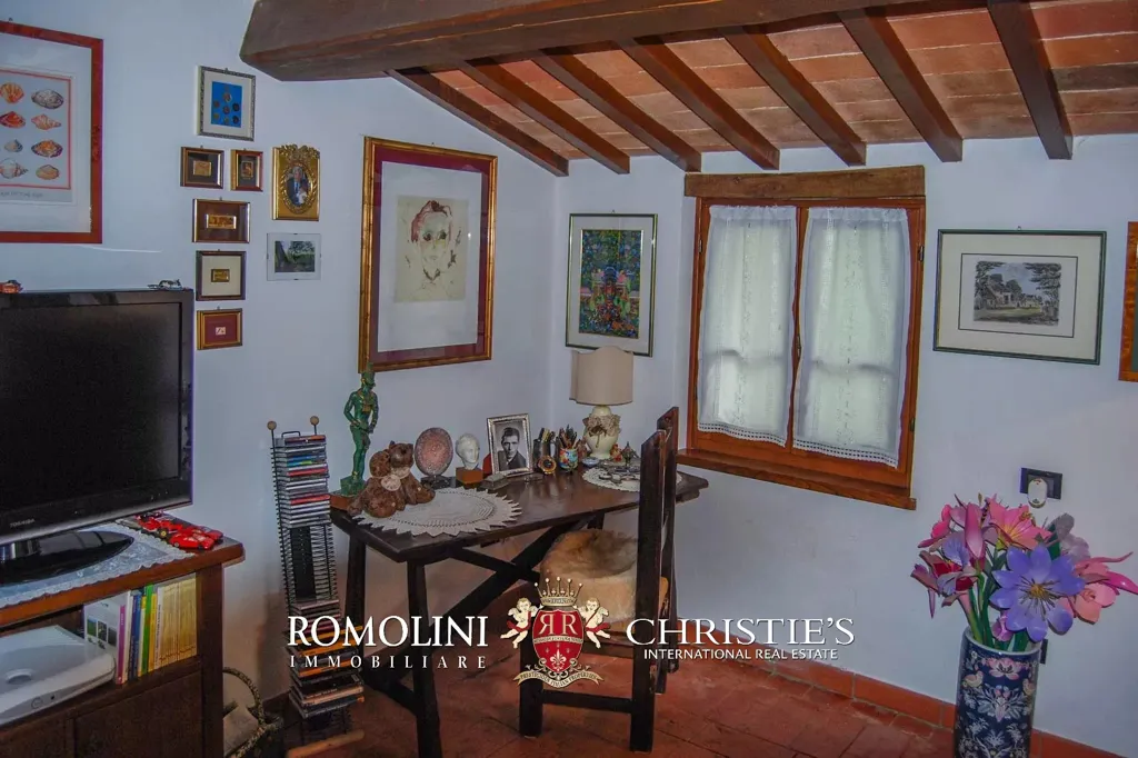 Söögituba - Estate with Vineyard in Anghiari, Tuscany