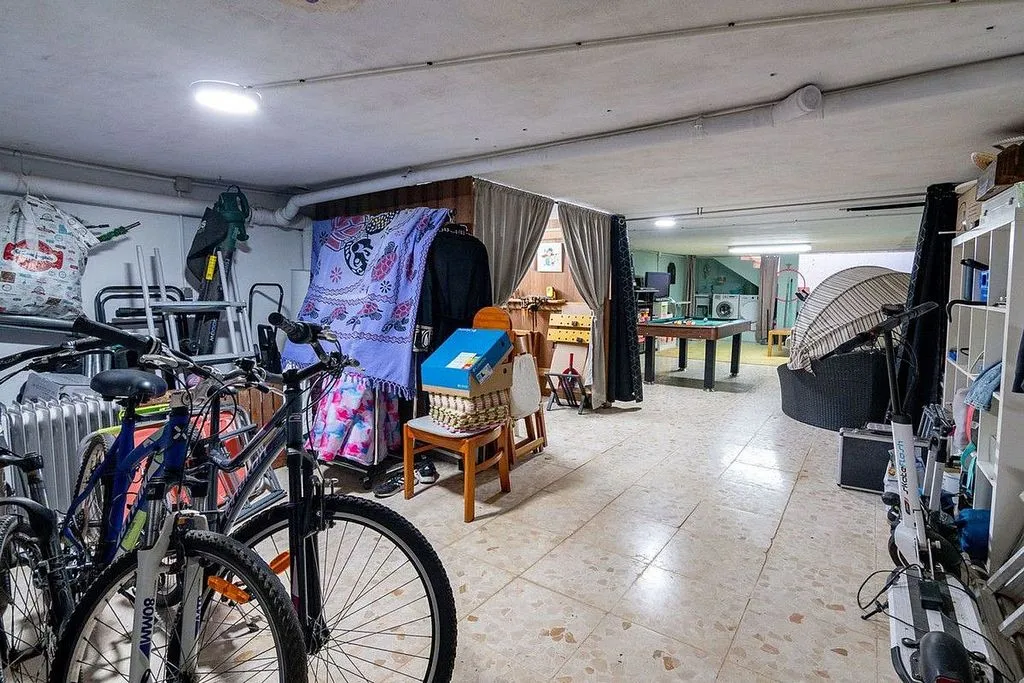 Garage - Terraced House with Pool in Estepona