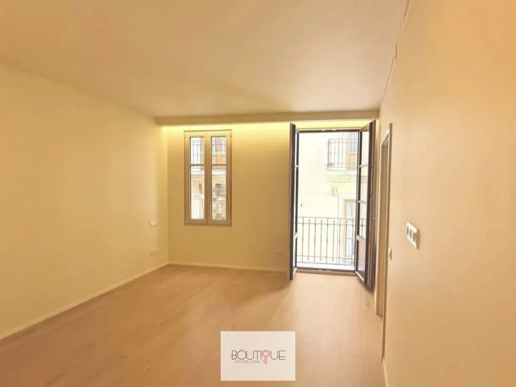 Pièces - Renovated Apartment with Roof Terrace in Old Town Palma