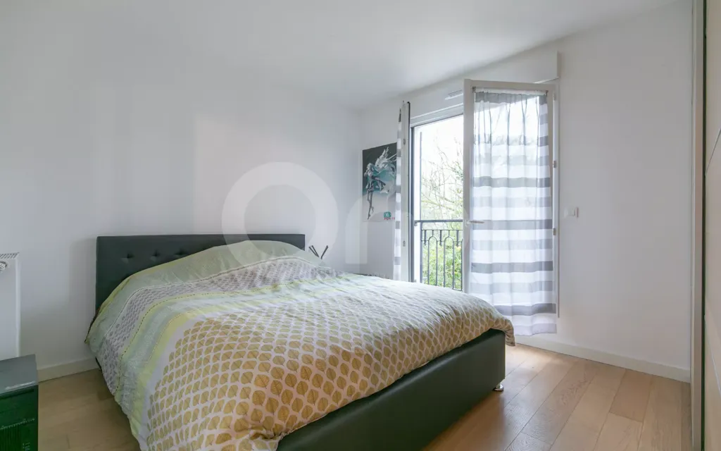 Chambres - Appartement T2 avec Balcon au Centre de Villecresnes