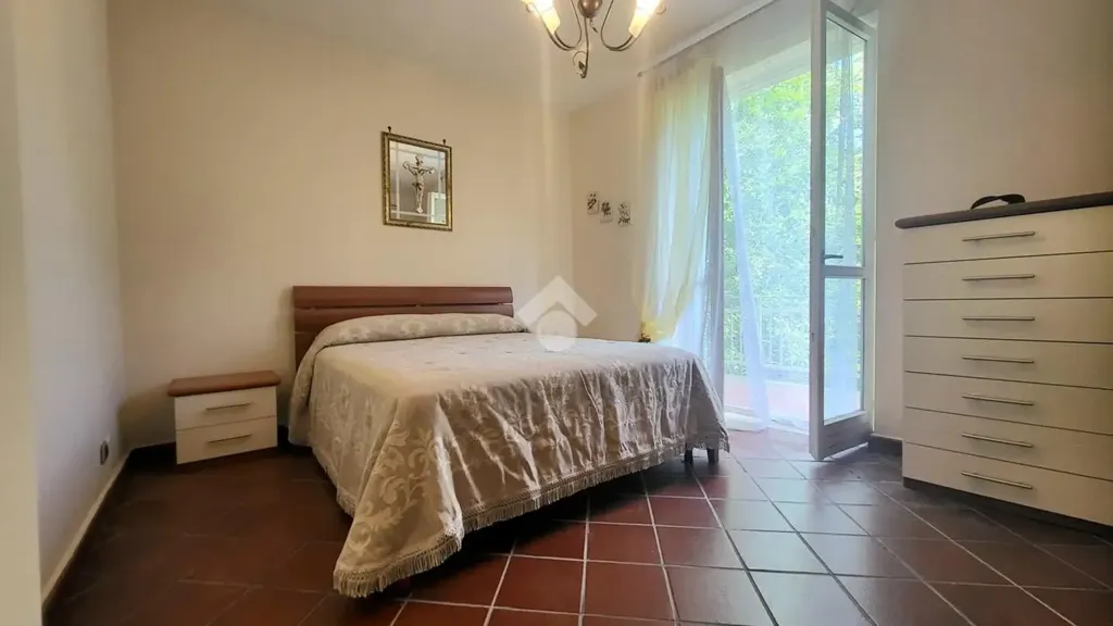 Bedrooms - Villa with Private Garden in Pietrastornina