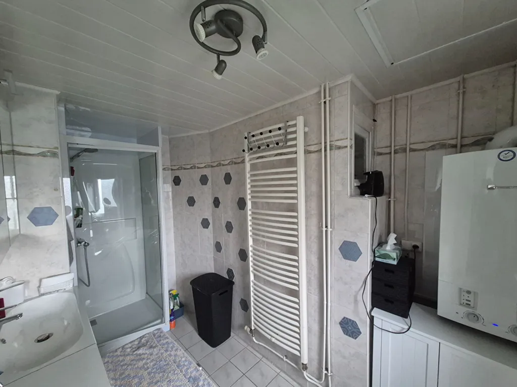 Vannitoad - Secure 4-Piece Apartment near Lens Centre