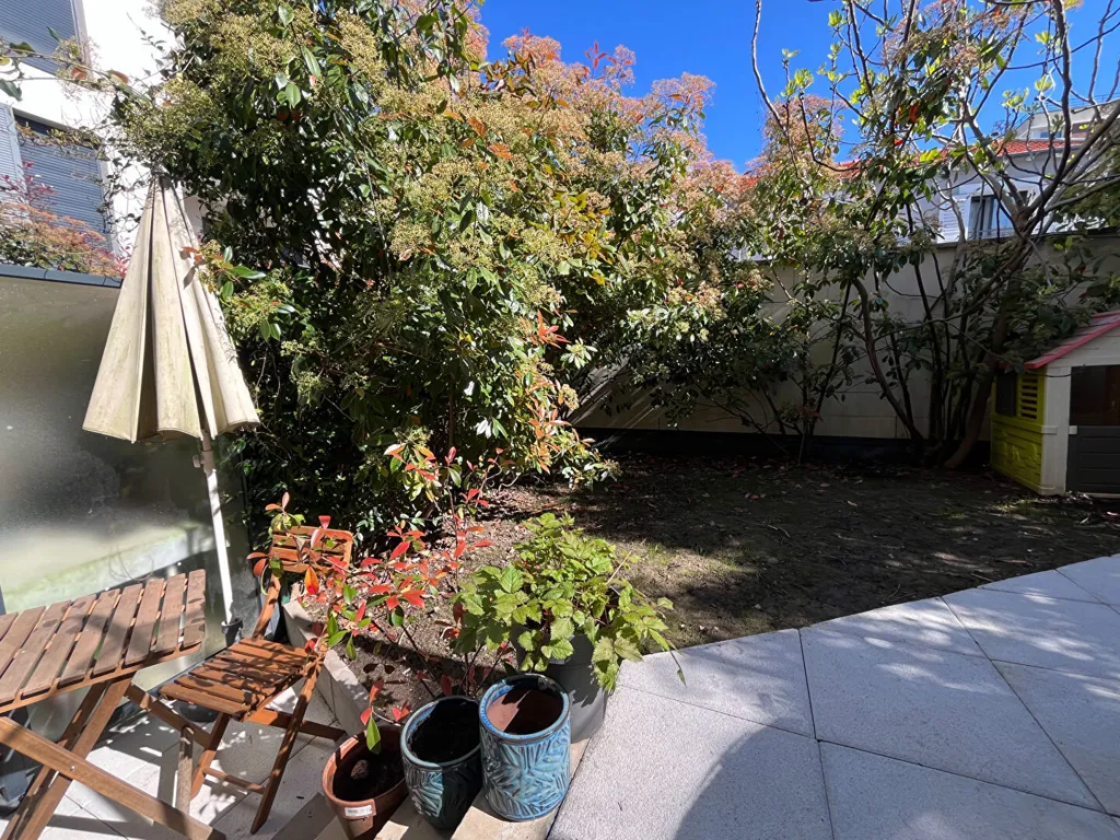 Jardin - Appartement en Rez-de-Jardin avec Jardin à Suresnes