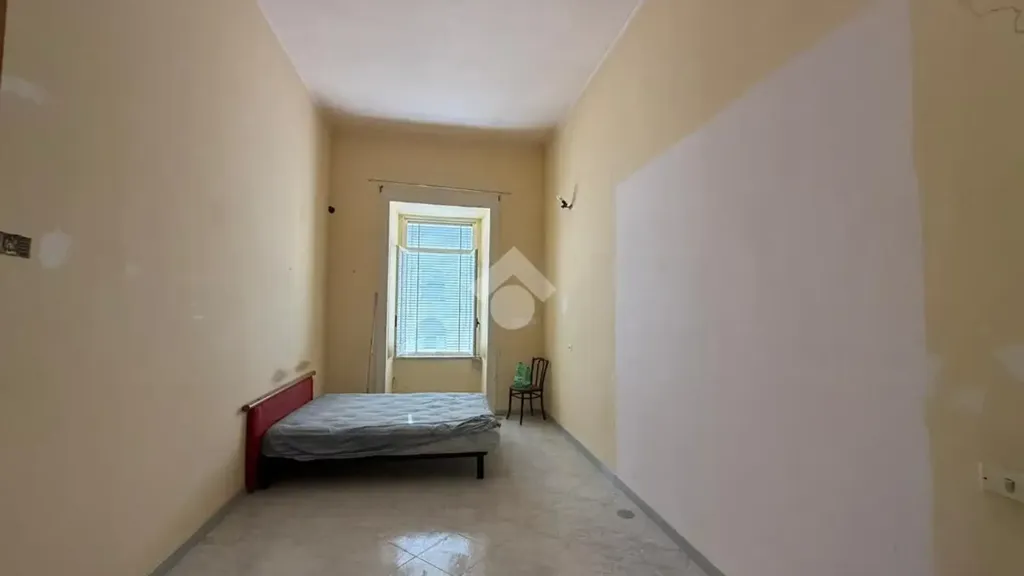 Chambres - Multistorey Apartment with Central Location in Naples