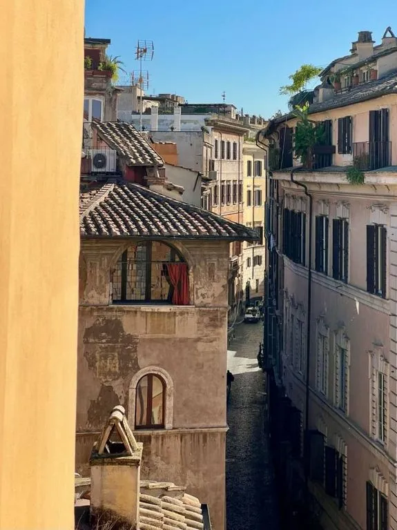 Balcone - Luxury Apartment with Historic Views in Rome