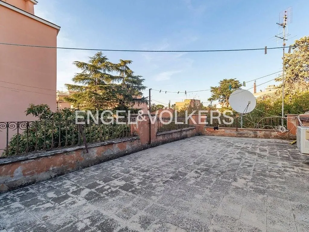 Terrasse - Period Villa with Panoramic Terrace in Rome