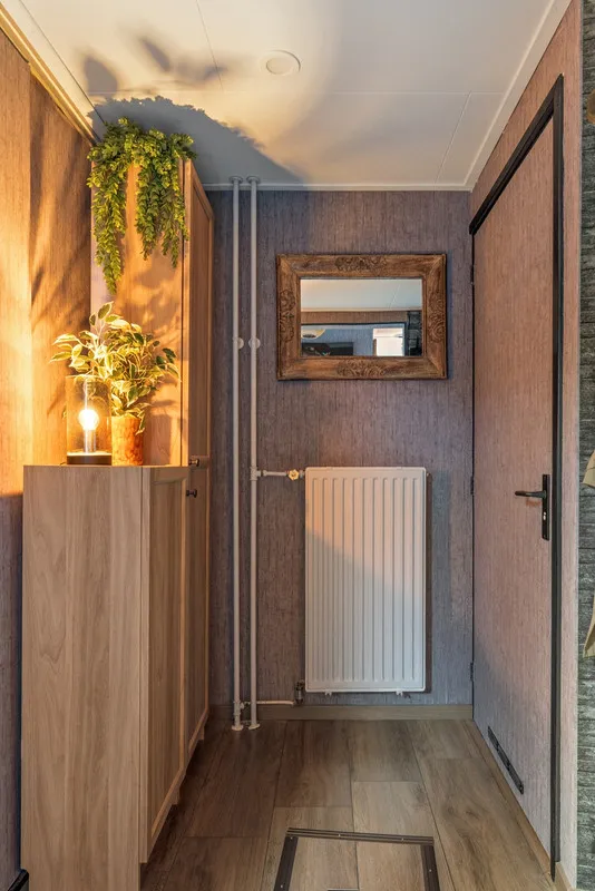 Esik - Modernised Semi-detached House with Garden in Emmen