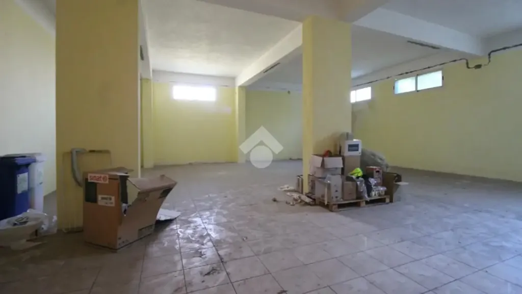 Garage - Multi-level Rustico with Terrace in Gallico