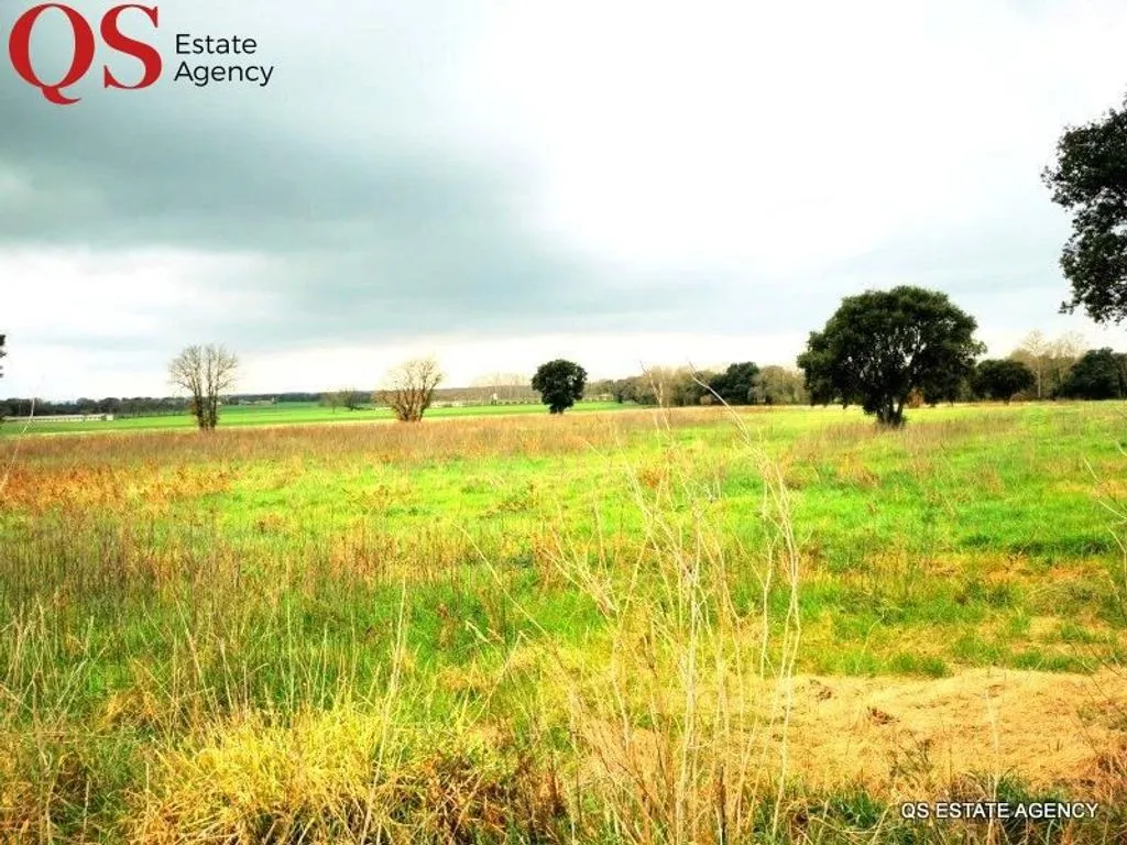 Jardin - Urban Plot for Development in Sant Julià de Ramis