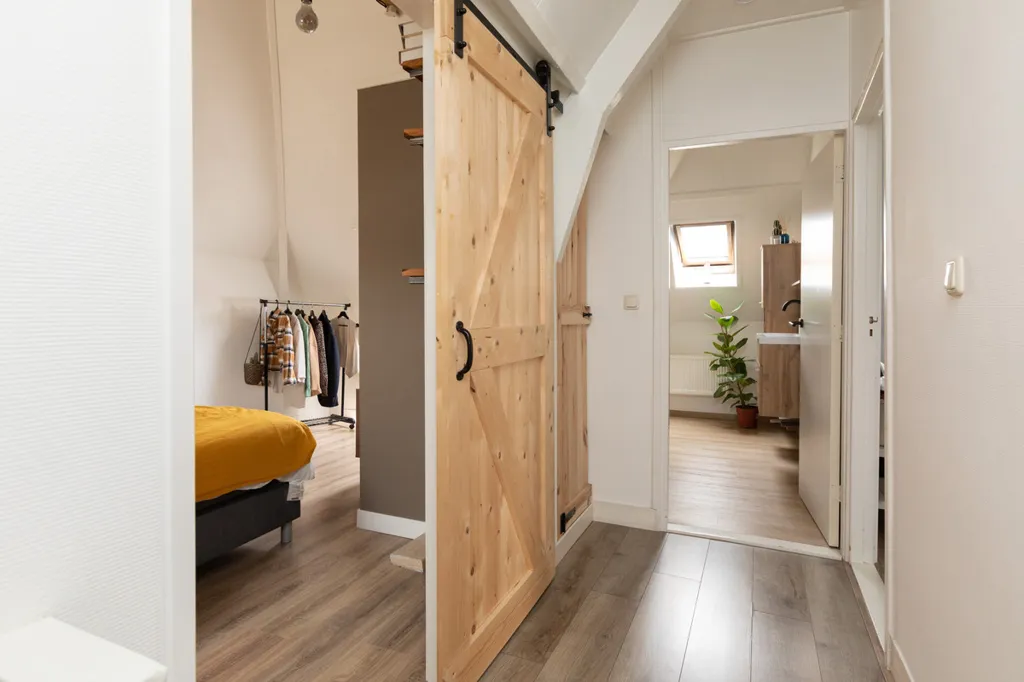 Camere da letto - Modernised 1930s Semi-detached House in Bolsward