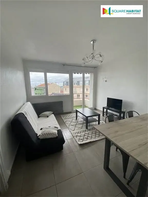 Séjour - Appartement meublé avec balcon à Tarbes