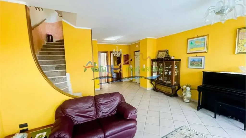 Séjour - Terraced House with Garden in Francavilla al Mare