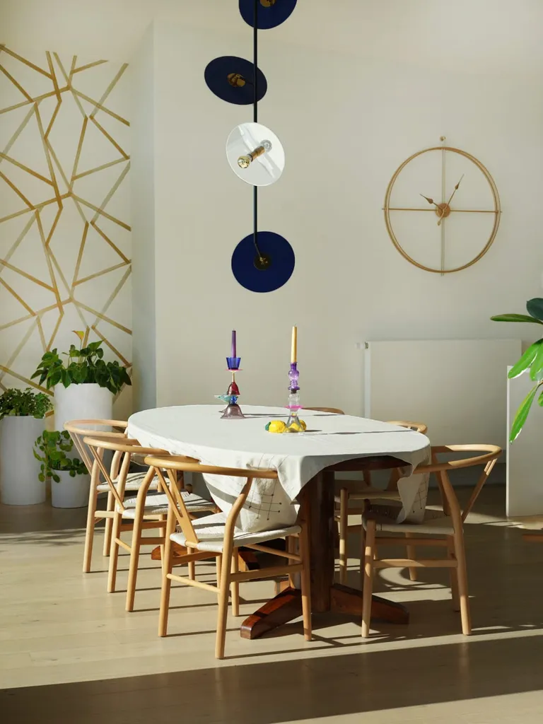 Salle à manger - Penthouse avec Terrasse Panoramique au Cœur du Canal