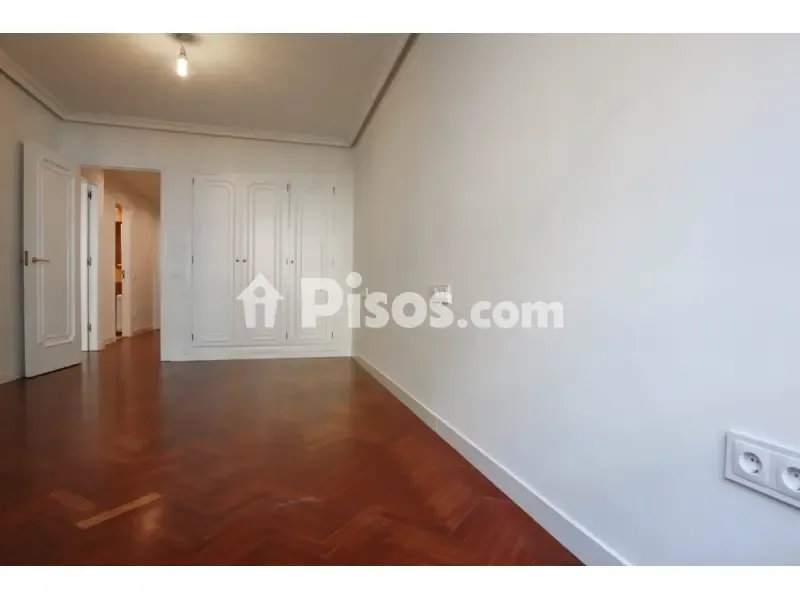 Magamistoad - Spacious Flat with Garage in Oviedo Centre