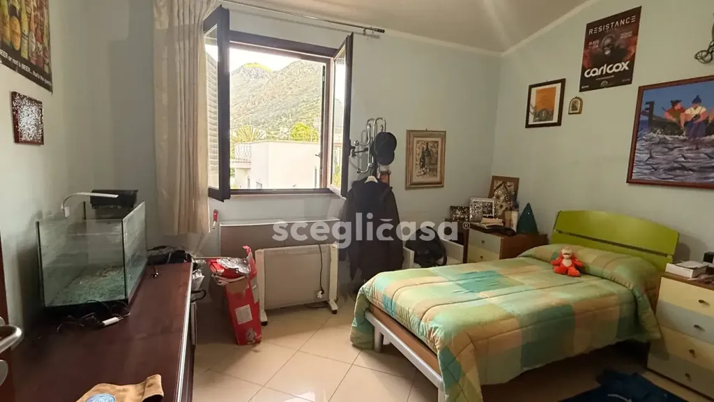 Magamistoad - Furnished Flat with Terrace in Carini