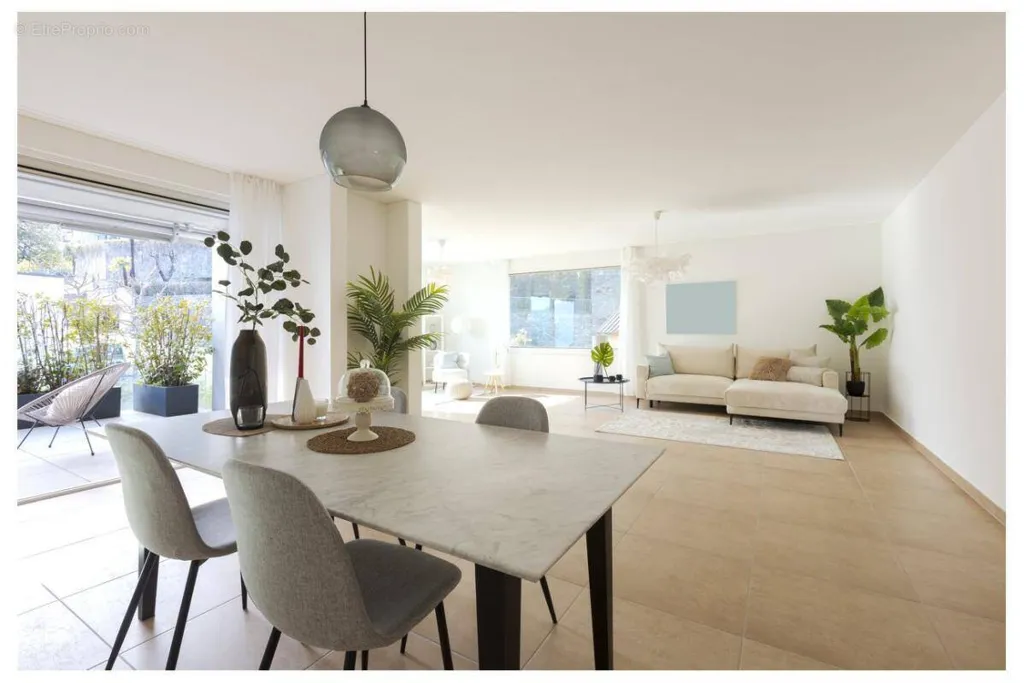 Appartement 4 pièces à Nimes