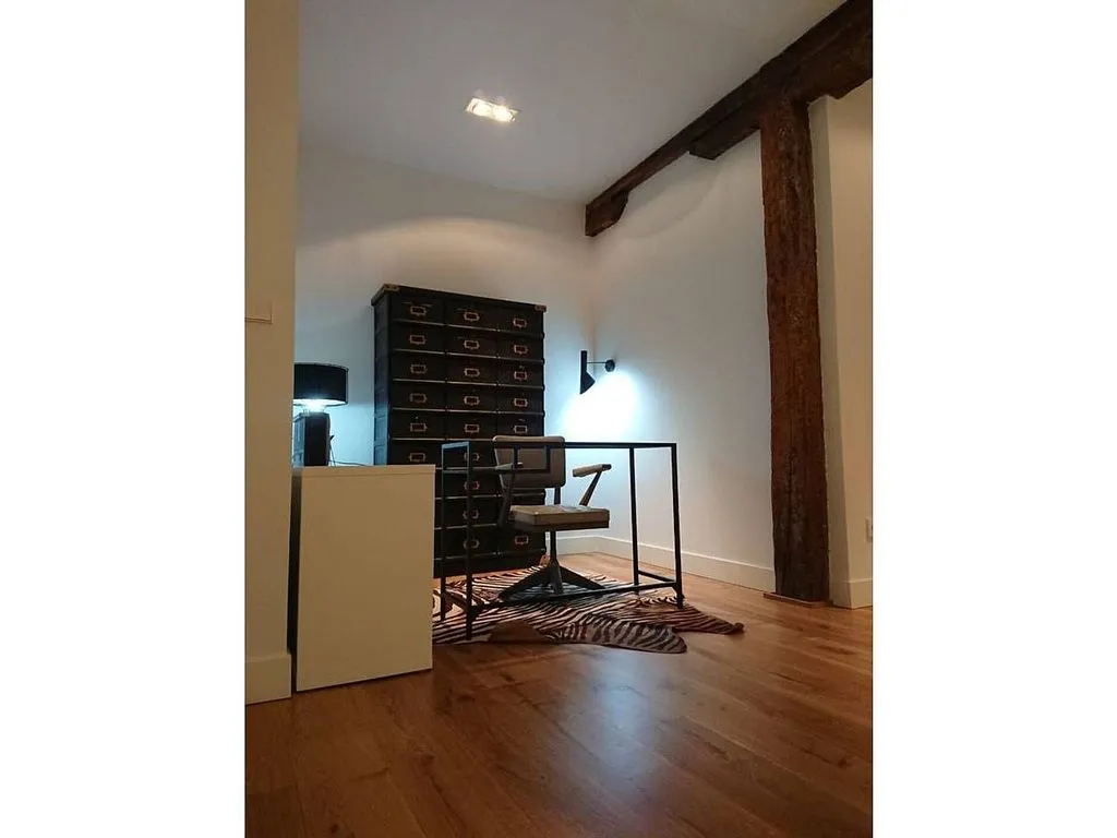 Bureau - Fully Furnished Flat in Casco Viejo