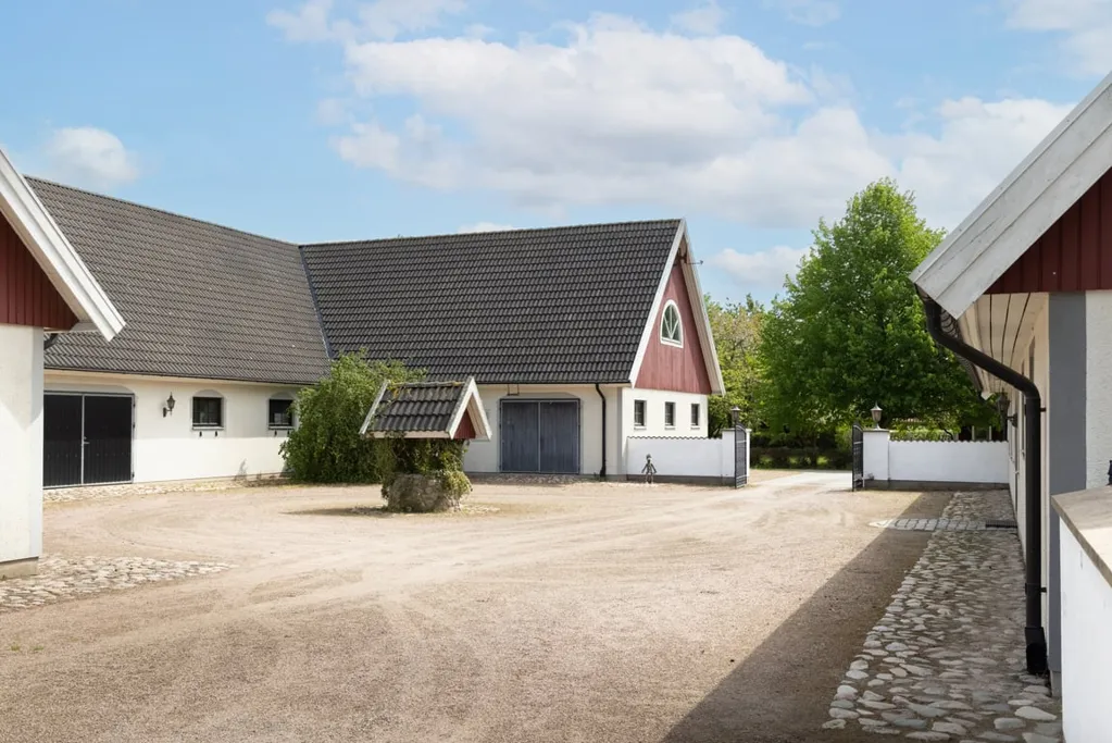 Extérieur - Equestrian Facility with Pool in Helsingborg