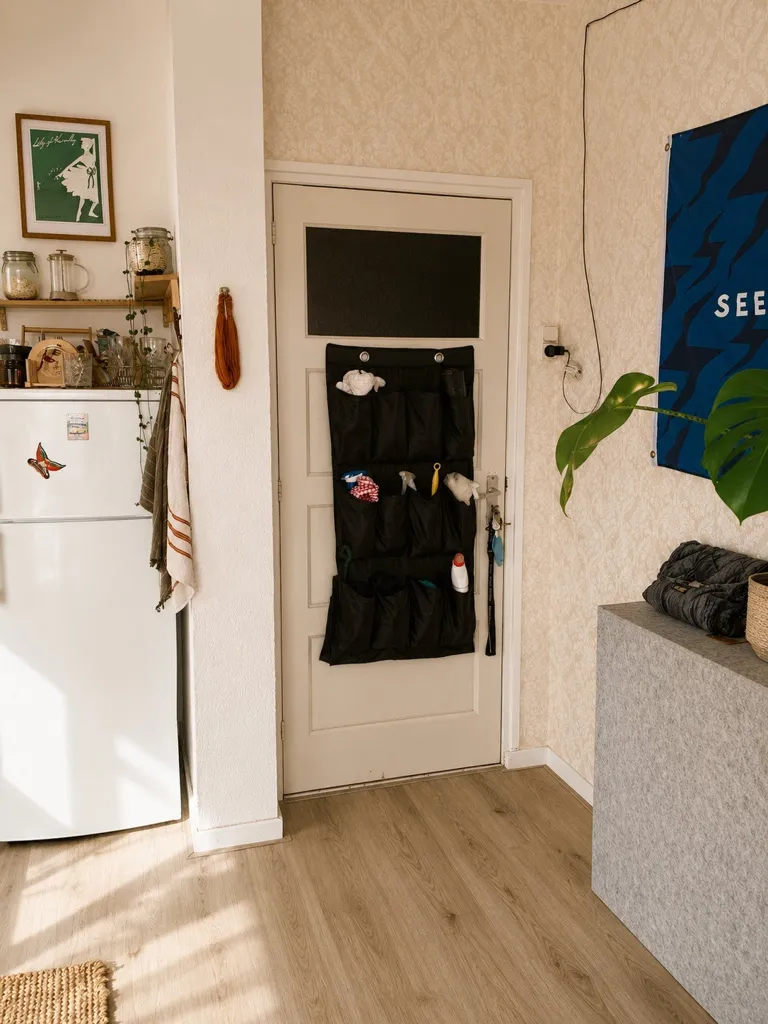Ingresso - Studio Flat with Two Large Windows in Rotterdam