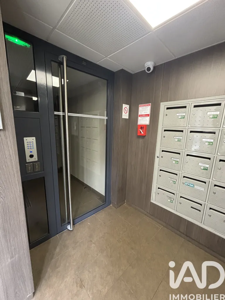 Entrée - Appartement avec Jardin et Garage à Lyon-8e
