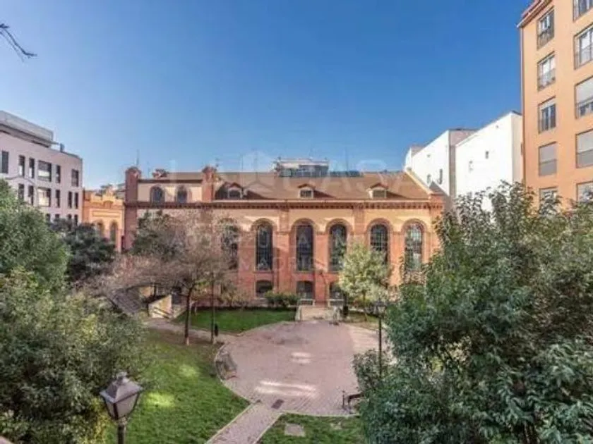 Aed - Corner Flat with Terraces in Imperial, Madrid