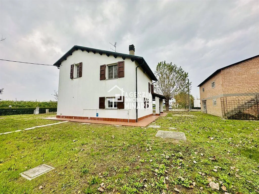 Välivaade - Independent House with Garden in Faenza