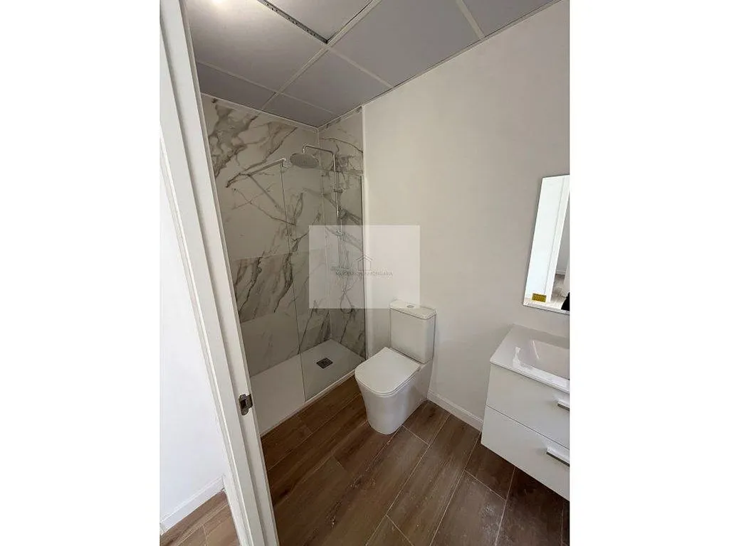 Bagni - New Flat Near Town Centre in Del Bou