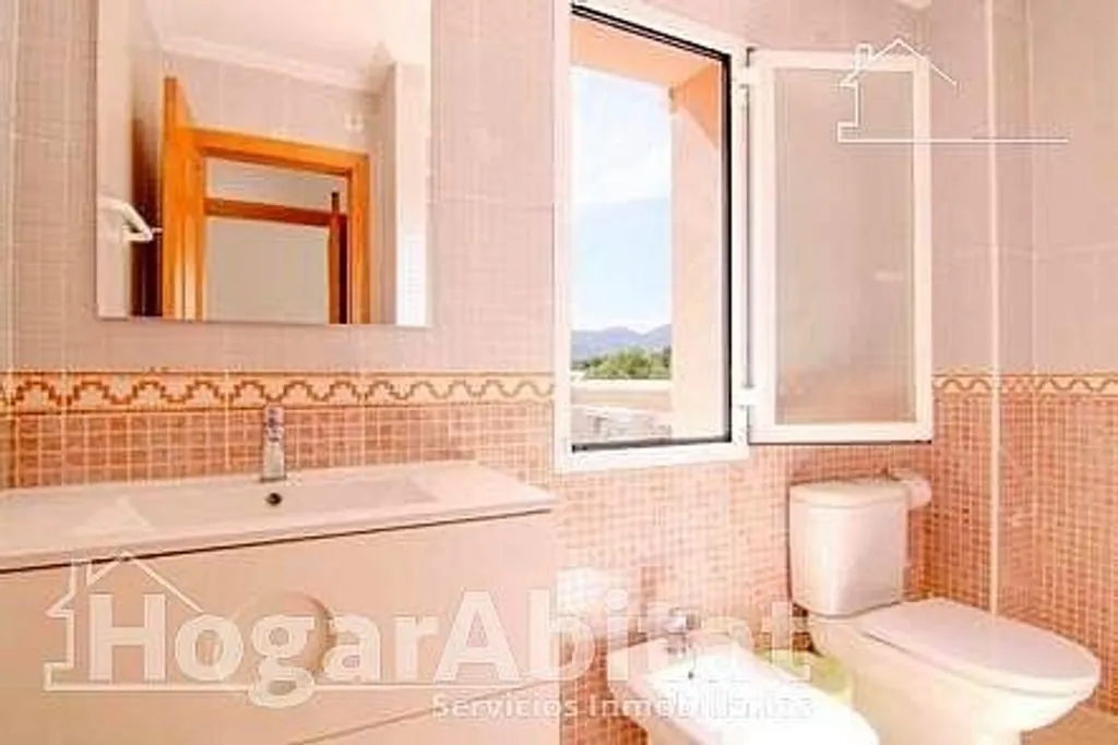 Bathrooms - Refurbished Bungalow with Pool in Calpe