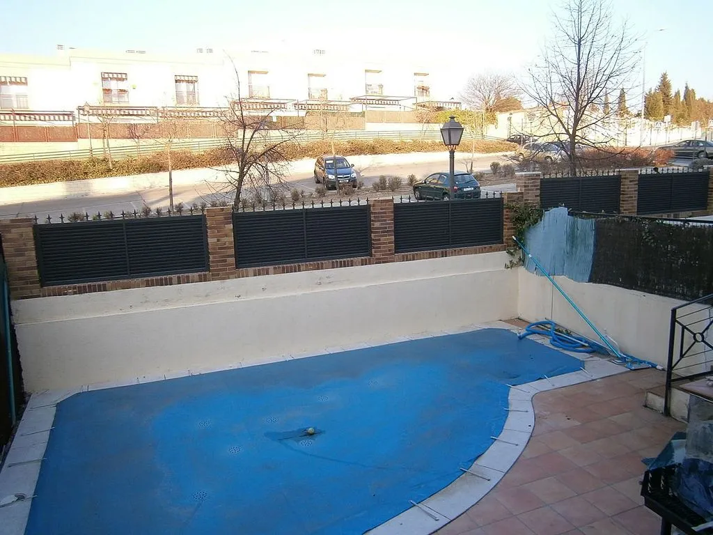 Pool - House with Pool and Terrace in Urban Core