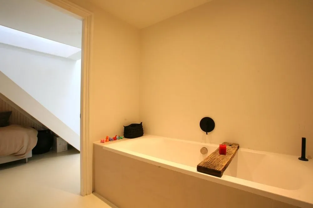 Salles de bain - Multi-Level House with Garden in Den Haag