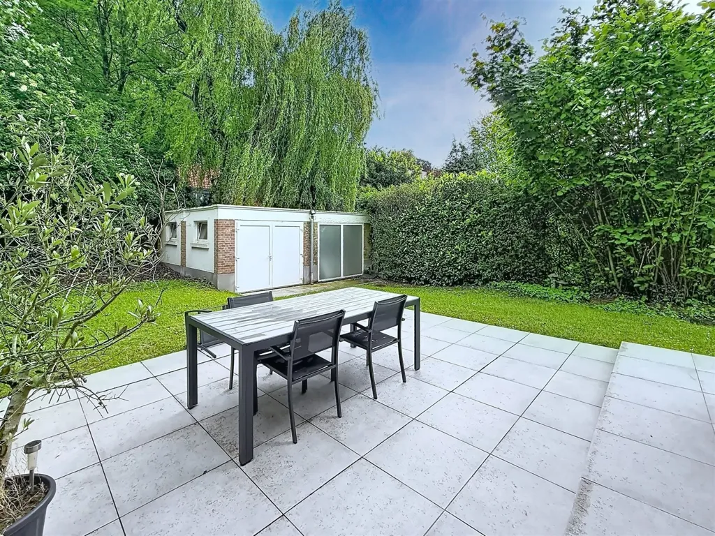 Jardin - Maison 3 Façades avec Ascenseur à Uccle
