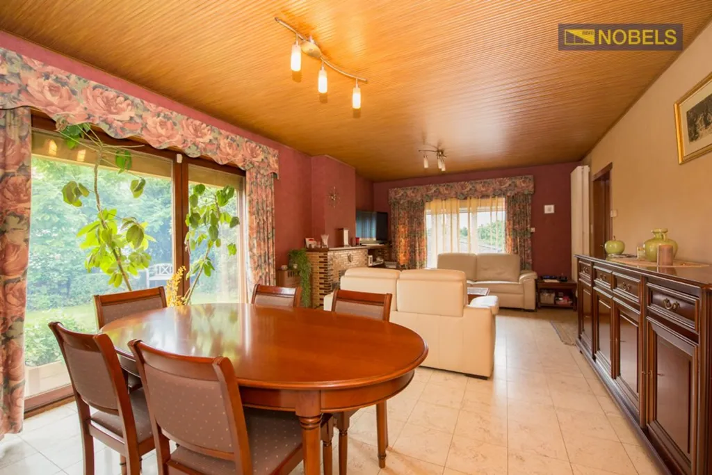 Salle à manger - Maison avec 3 Garages dans un Cadre Rural à Horebeke