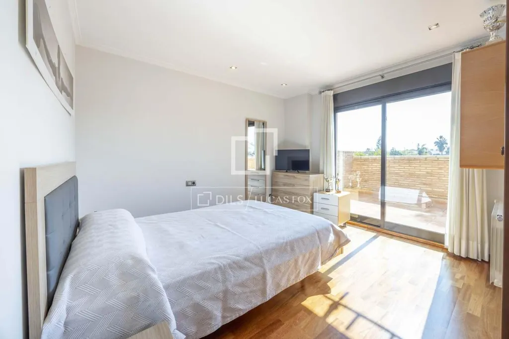 Magamistoad - Luxury House with Pool in San Antonio de Benagéber